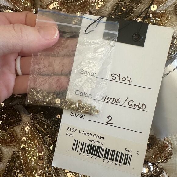 Mac Duggal | 5107 Beaded Embellished Leaf Evening Gown Size 2 NWT - Picture 7 of 9